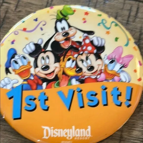 Disneyland 1st Visit Buttons - Picture 17 of 17